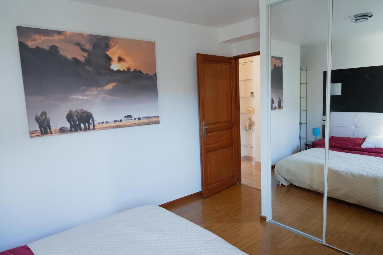Ferienwohnung Kasa Jura - Au Coeur Des Monts Saint-Claude Exterior foto